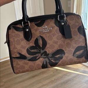 NWT Coach Rowan Satchel Bag In Signature Canvas With Bow Print Authentic CY650